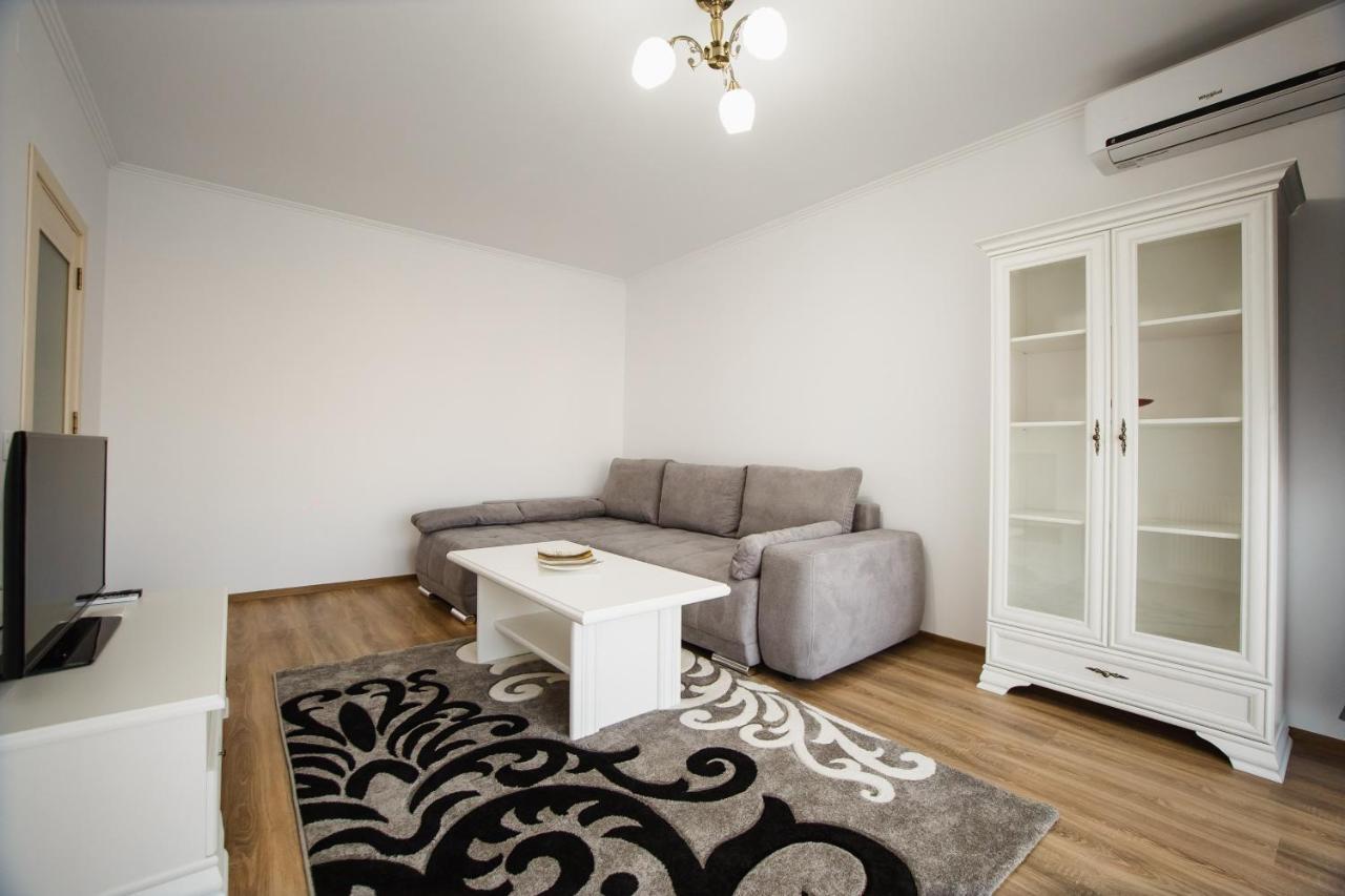 Bright & Elegant Central Apartment Oradea Exteriér fotografie