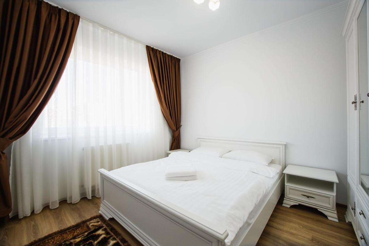 Bright & Elegant Central Apartment Oradea Exteriér fotografie