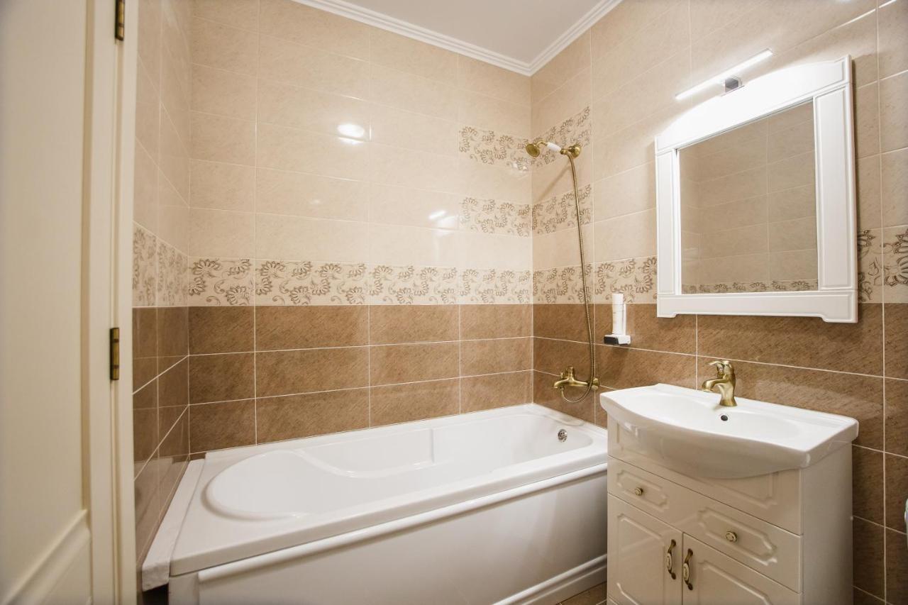 Bright & Elegant Central Apartment Oradea Exteriér fotografie